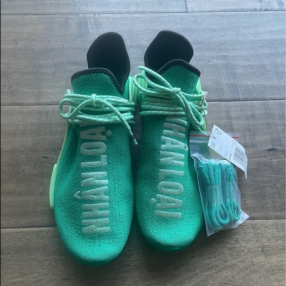 adidas | Shoes | New Pharrell Adidas Nmd Hu Nhan Loai Gy089 05 | Poshmark